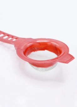 Plastic Strainer Crystal